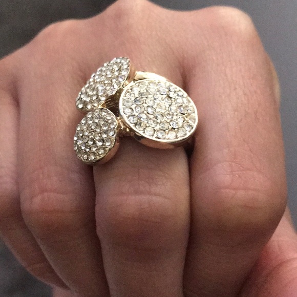 Express Tri Circle Bling Ring - Picture 5 of 8